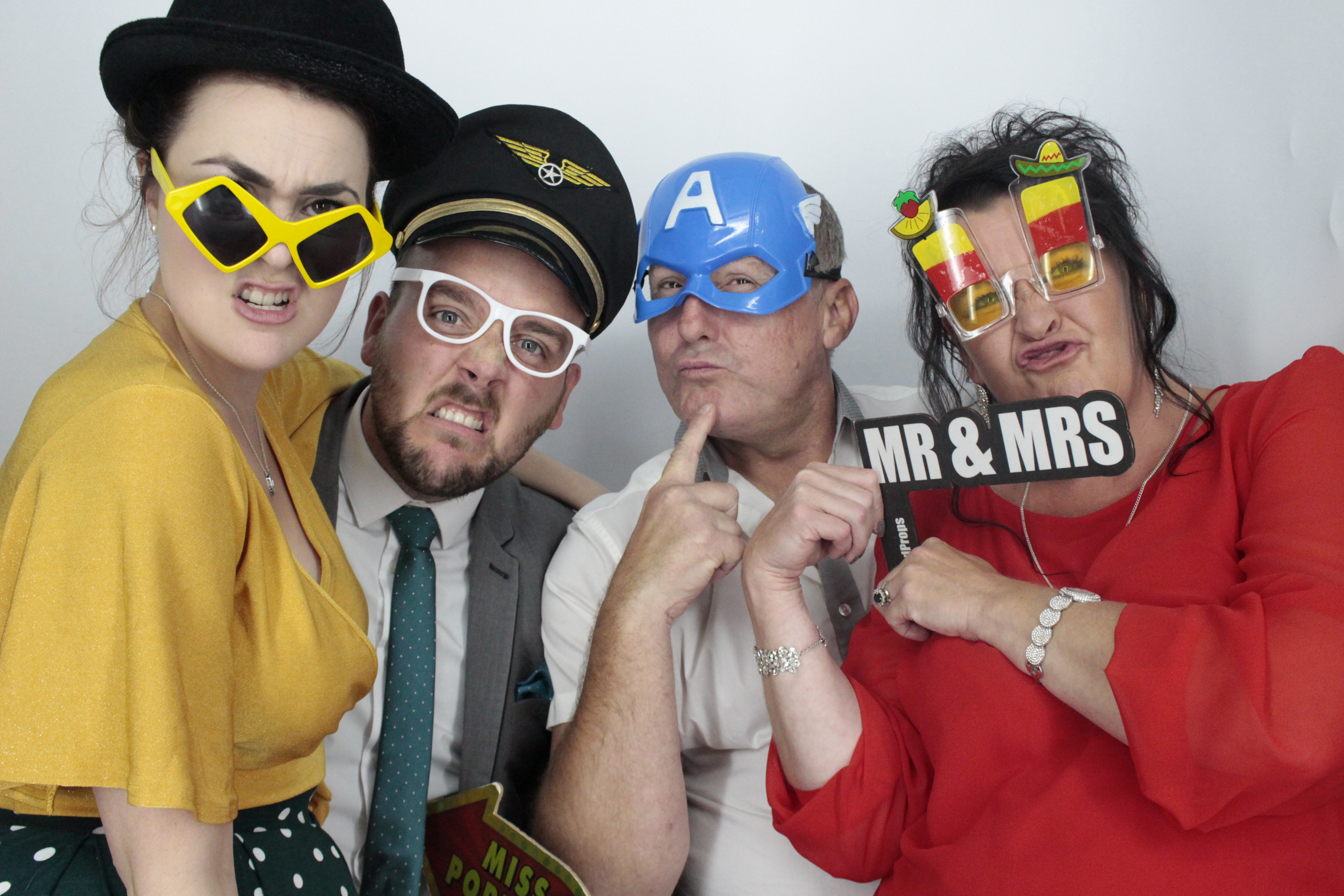 Kim & Andy's Wedding | View more photos from the event at gallery.myphotoboothexperience.co.uk/u/MyPhotoBoothExperienceLtd/Kim-Andys-Wedding